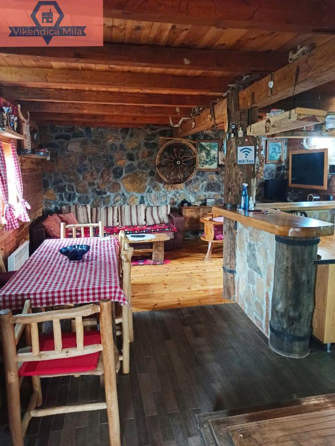 Vikendica Mila Casa de hóspedes Kolašin Exterior foto